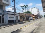 SE VENDE CASA EN EL CENTRO