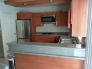 Se VENDE casa en el Fracc. Moretto l sobre la Calzada...