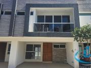 SE VENDE CASA EN EL FRACCIONAMIENTO ARBOLEDAS DEL...