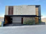 Se vende casa en el fraccionamiento “Linda Vista” ciudad...