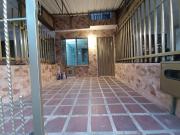 SE VENDE CASA EN EL GUABITO