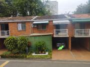 SE VENDE CASA EN EL MELAO