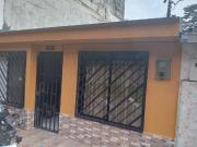 SE VENDE CASA EN EL POBLADO 1 PEATONAL PERO REMODELADA