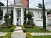 Se vende casa en el poblado sector san Lucas
