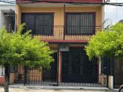 Se Vende casa en el troncal de dos pisos independientes