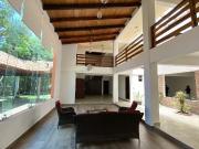 Se VENDE casa en esquina con 1,311 m2 de terreno en Plan...