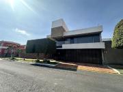 SE VENDE CASA EN ESQUINA UBICADA EN FRACCIONAMIENTO LAS...