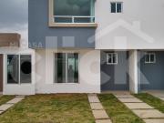 SE VENDE CASA EN FRACC. ALEJANDRINAS SE VENDE CASA EN FRACC. ALEJANDRINAS