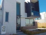 Se vende casa en Fracc Villa Elisa, Zona Plateada,...
