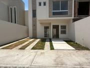 SE VENDE CASA EN FRACCIONAMIENTO CERRADO, BOCA DEL RIO