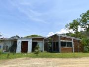 Se VENDE casa en Fraccionamiento El Arenal frente al...