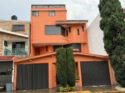 SE VENDE CASA EN FRACCIONAMIENTO EN EL PARQUE COYOACAN