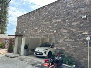 Se vende casa en fraccionamiento tabachines CUERNAVACA...