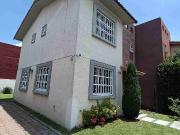 Se vende casa en fraccionamiento Villas del campo,...