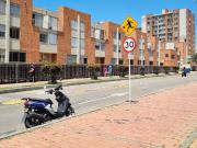 SE VENDE CASA EN LA ALAMEDA 175 BOGOTÁ