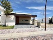 SE VENDE casa en La Campiña