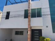 SE VENDE CASA EN LA CARCAÑA