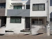 Se vende casa en la colonia Chapultepec sur excelente...