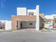 SE VENDE CASA EN LA CORUÑA