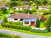 Se Vende Casa en la Montaña en Cotacachi