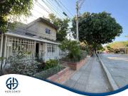 SE VENDE CASA EN LA URBANIZACIÓN LIBANO AVENIDA...