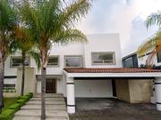 CASA EN VENTA EN COL. LAGO DE CHAPALA JURIQUILLA, QUERÉTARO