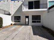 SE VENDE CASA EN LAS TROJES