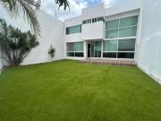 Se Vende casa en Lomas de Gran Jardín