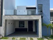 SE VENDE CASA EN LOMAS DEL DORADO, ALVARADO, VER