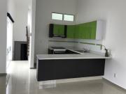 SE VENDE CASA EN LOMAS LINDAS