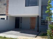 SE VENDE casa en Mayorca Residencial
