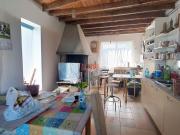 Se vende casa en parcela edificable!