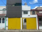 Se vende casa en Parque Urbano San Antonio