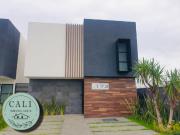 Se VENDE casa en Platinum Residencial, Mineral de la...