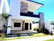 Se vende Casa en privada sector Stanza Toscana