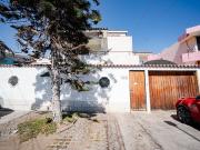 SE VENDE CASA EN PSJE 2, SECTOR SUR