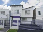 SE VENDE CASA EN PUNTA MITA EN JURIQUILLA QUERETARO