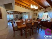 SE VENDE CASA EN QUERETARO ZONA JURICA AMPLIA, BUEN...