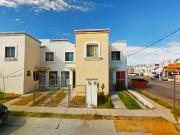 SE VENDE CASA EN REAL DE HACIENDAS