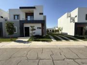 SE VENDE CASA EN RESIDENCIAL ADARA I