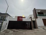 Se VENDE casa en Residencial Altezza con acceso...