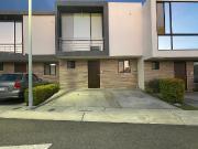 SE VENDE CASA EN RESIDENCIAL EL REFUGIO