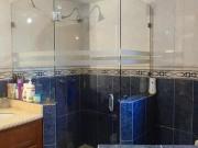 Se vende casa en Residencial Lomas del Valle con alberca...
