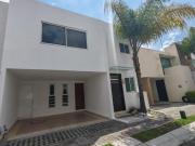 SE VENDE CASA EN RINCONADA SANTA FE