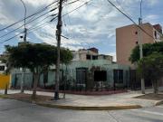SE VENDE CASA EN SAN BORJA 435M2 ESQUINA CERCA AV.SAN...