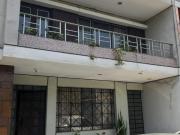 SE VENDE CASA EN SANTA CATALINA UBICADISIMA EN LA AV. CANADA
