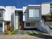 Se vende casa en Solares