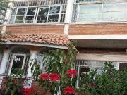 SE VENDE CASA EN TRES CRUCES