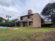 SE VENDE casa en Unquillo 3 dorm2 baños pìleta!