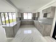 Se vende casa en Urbanización Ciudad Celeste frente a...